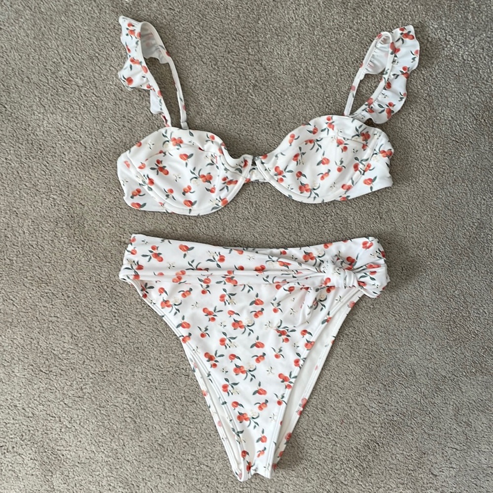 Top & Bottoms Abercrombie & Fitch Peach Print Bikini